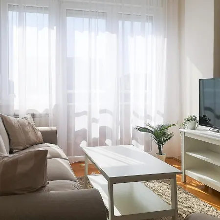 Filinhome Papa Suite 4 Novi Sad Exterior photo